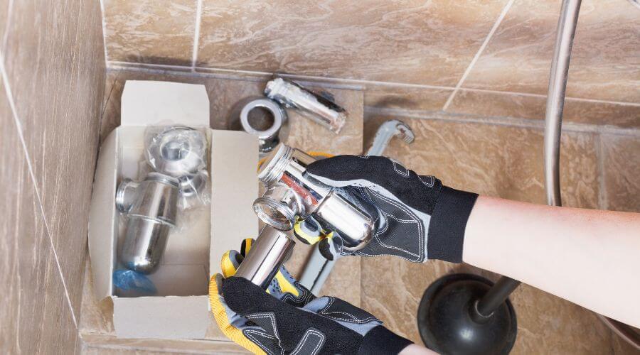 Professional gutter cleaning in Wynne, AR